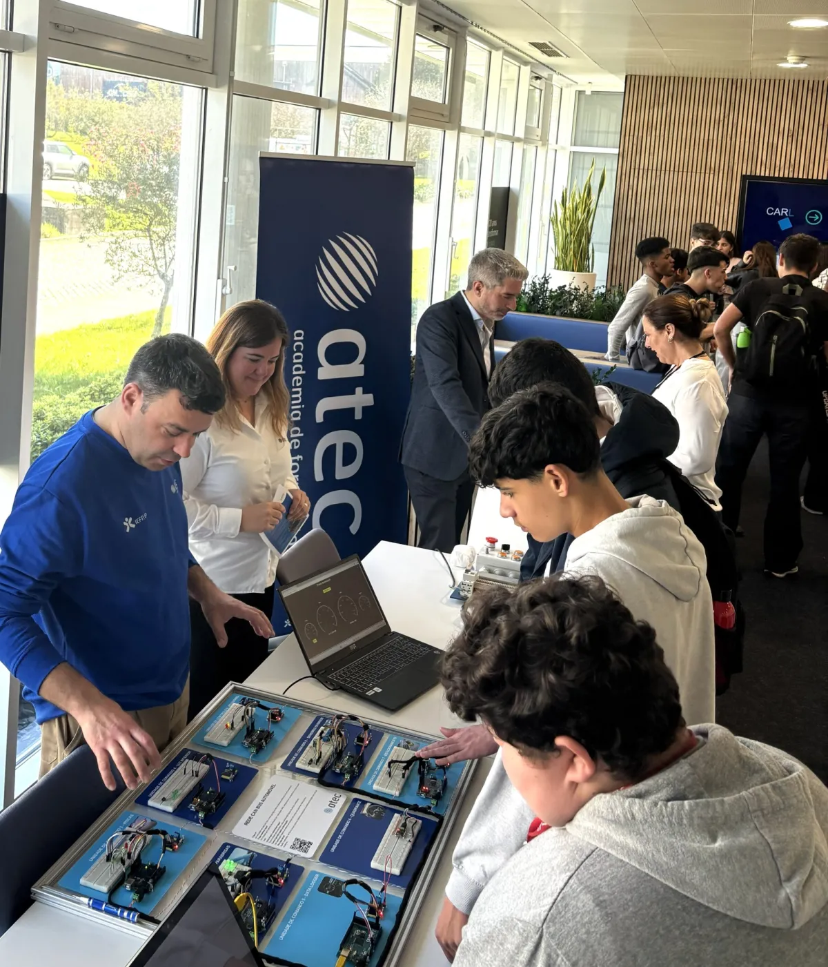 PRO'4U ENSINO PROFISSIONAL - SIEMENS Freixieiro