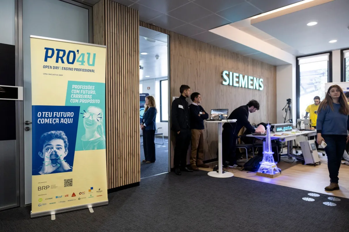 PRO'4U OPEN DAY ENSINO PROFISSIONAL - SIEMENS