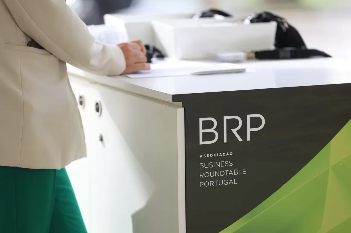 10ª Reunião Plenária - Do Compromisso à Ação