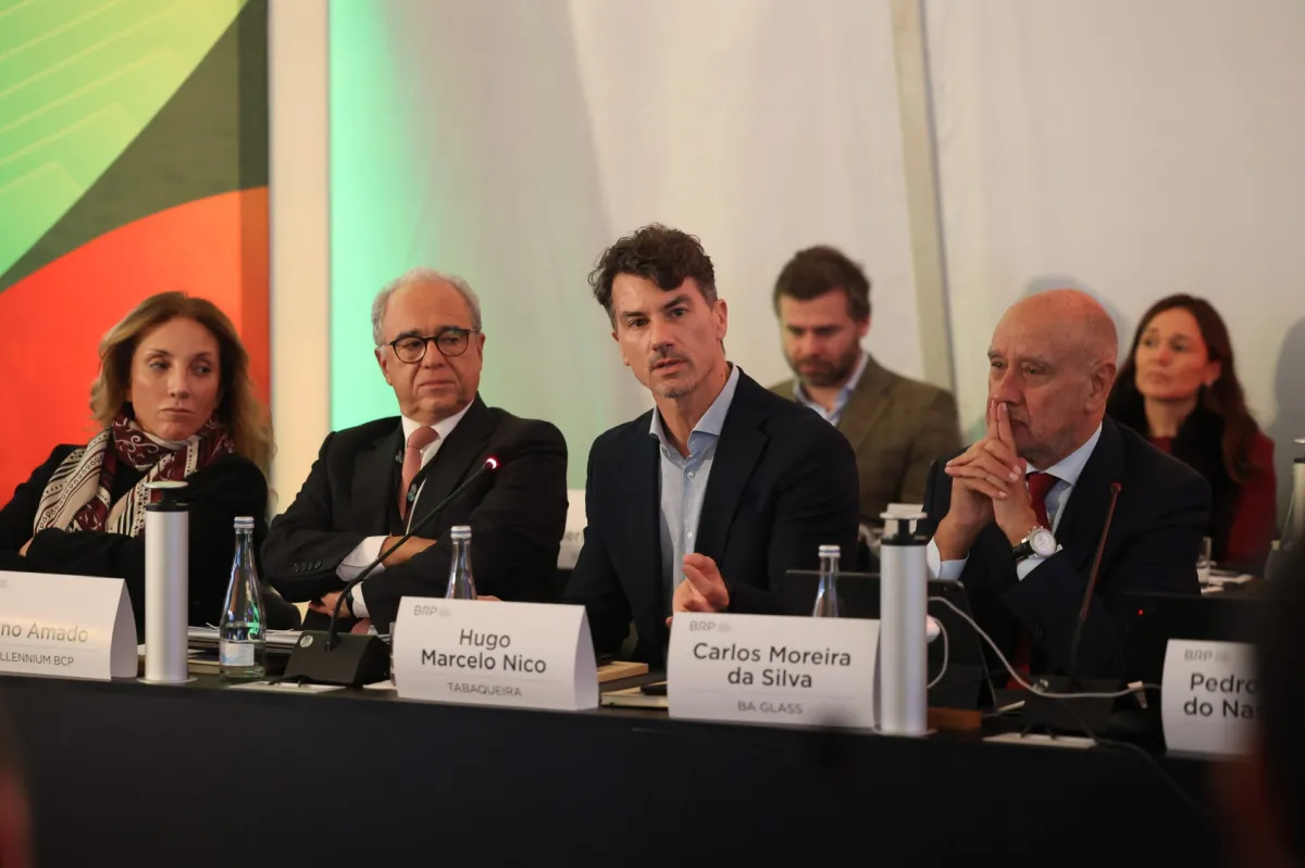 10ª Reunião Plenária - Do Compromisso à Ação