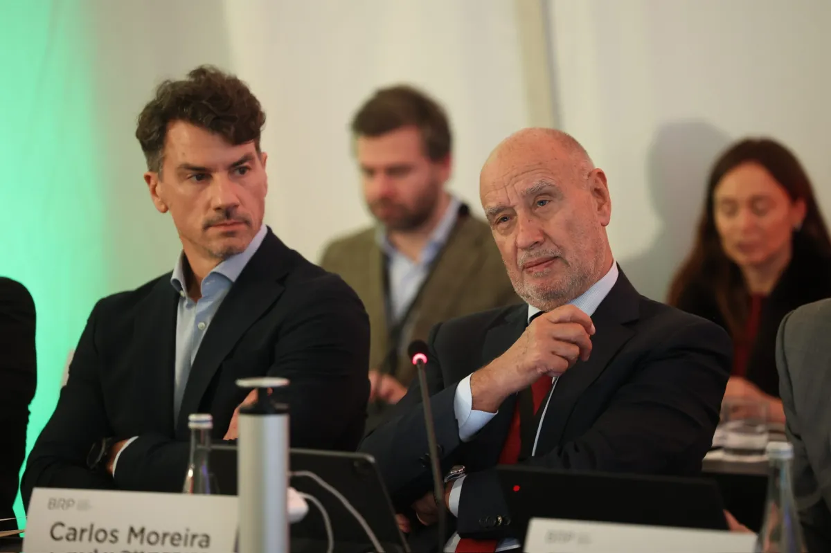 10ª Reunião Plenária - Do Compromisso à Ação