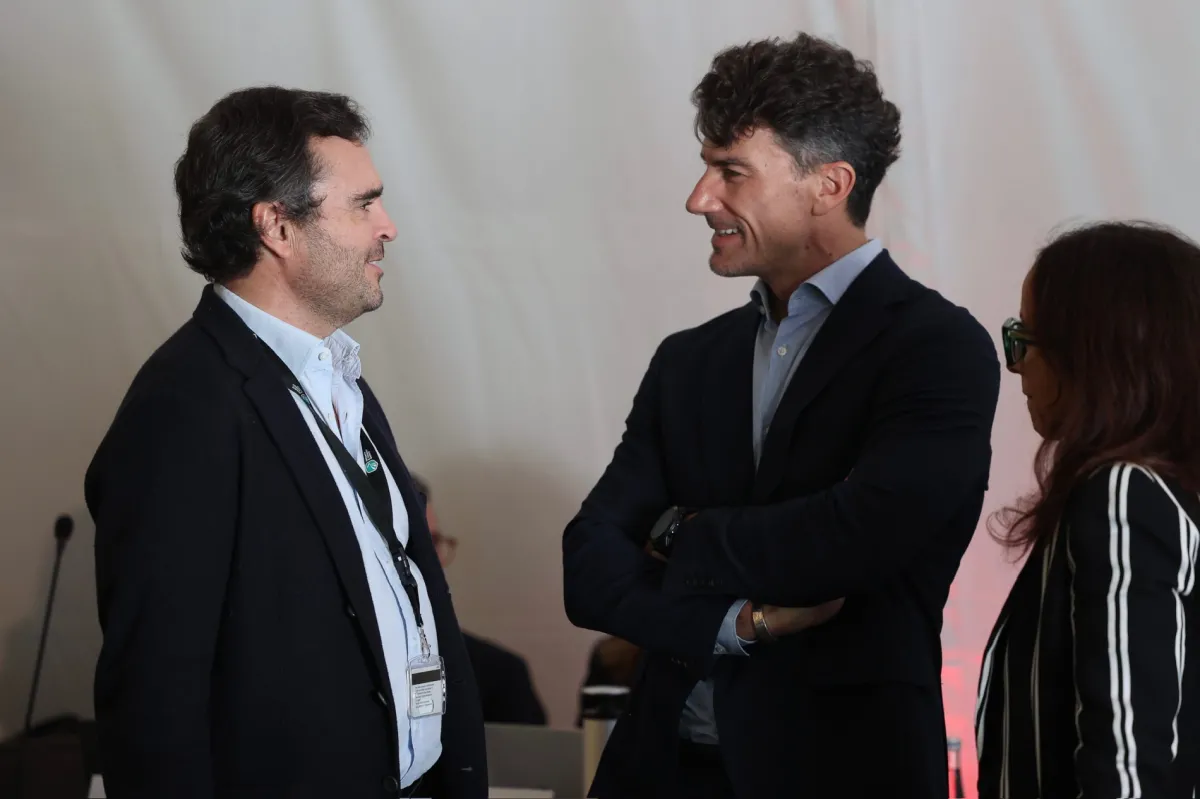 10ª Reunião Plenária - Do Compromisso à Ação