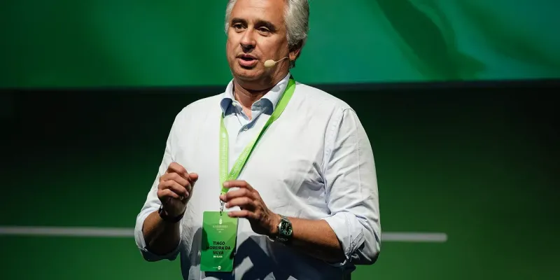 O distanciamento entre as escolas e o tecido empresarial é um problema crónico.